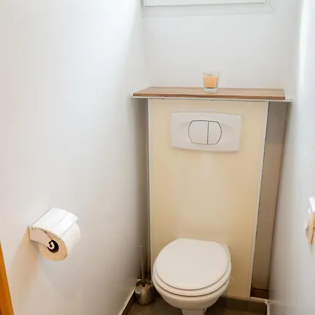 Maison De De 100 M2 *