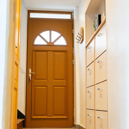 Maison De De 100 M2 *